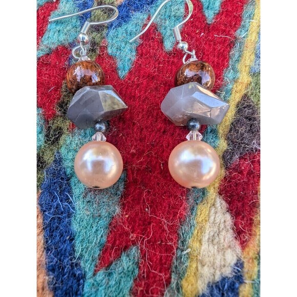 Labradorite & Pearl Earrings, Vintage Mystical Earrings - Picture 7 of 10